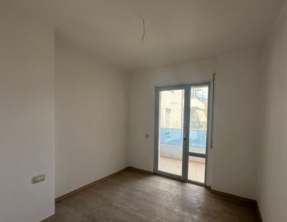 ✨ Apartment 2+1+2 for Sale – Xhamllik, Tirana | Spacious Area