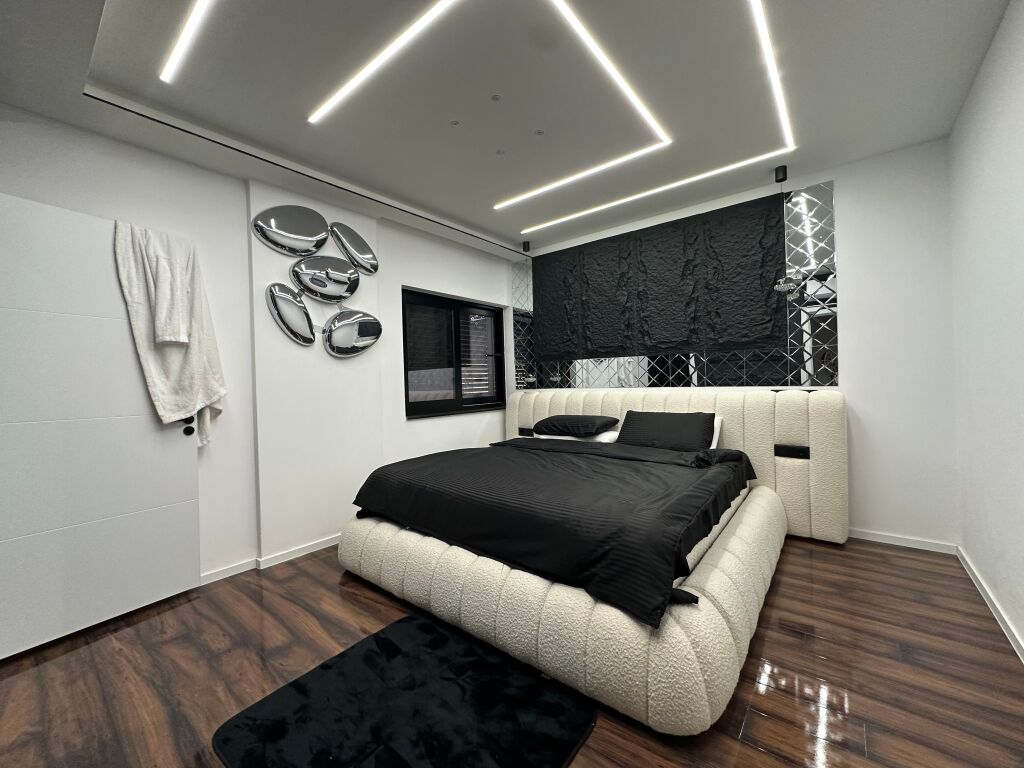 Rent, Apartment 2+1+2, Zogu i Zi, Tirana.