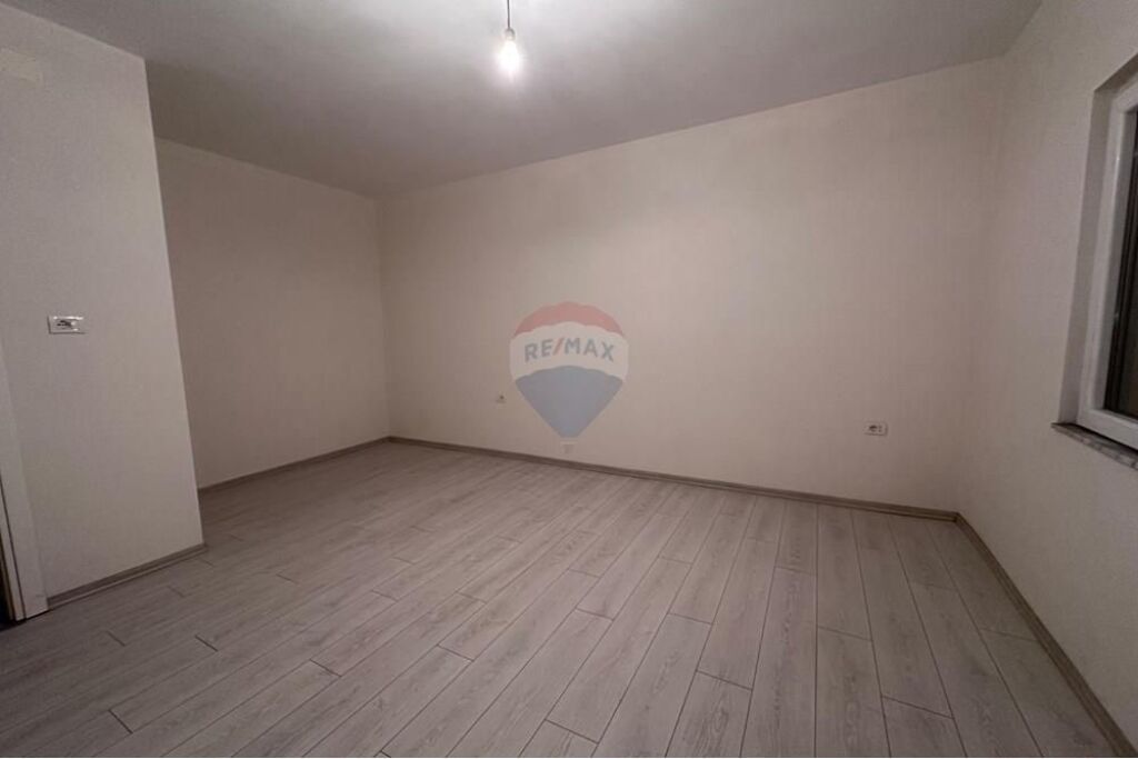 Affittasi appartamento 3+1 per uffici nel centro di Tirana!