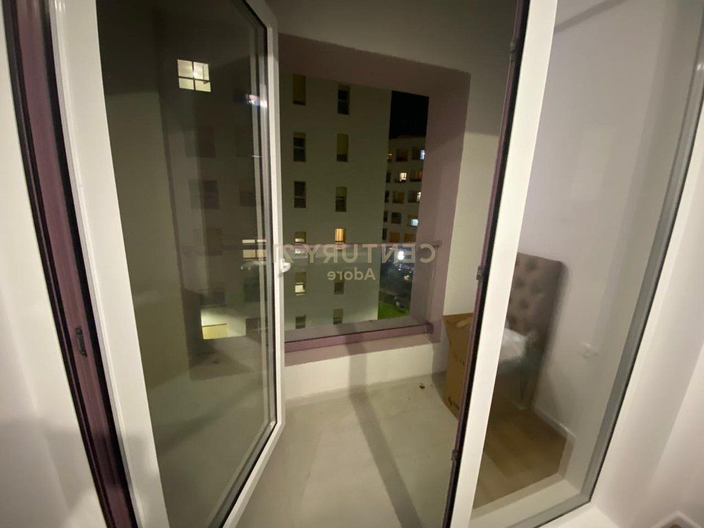 JEPET ME QIRA APARTAMENT 1+1 TEK KOPMLEKSI KADIU