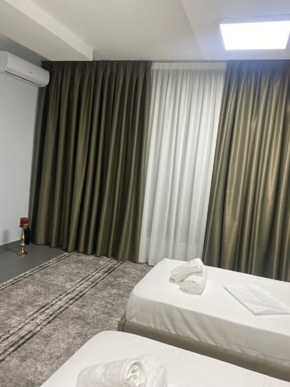 STUDIO FOR RENT 30 M2 KAVAJES STREET 50,000 LEKE