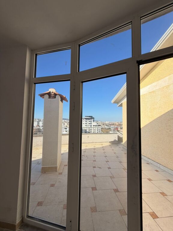 🏝️ SUPER ATTICO IN VENDITA SULLA SPIAGGIA – DURRËS 🏝️