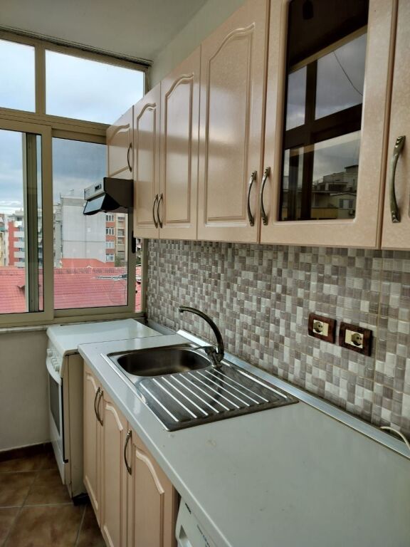 🏠 Jepet me qira apartament 1+1