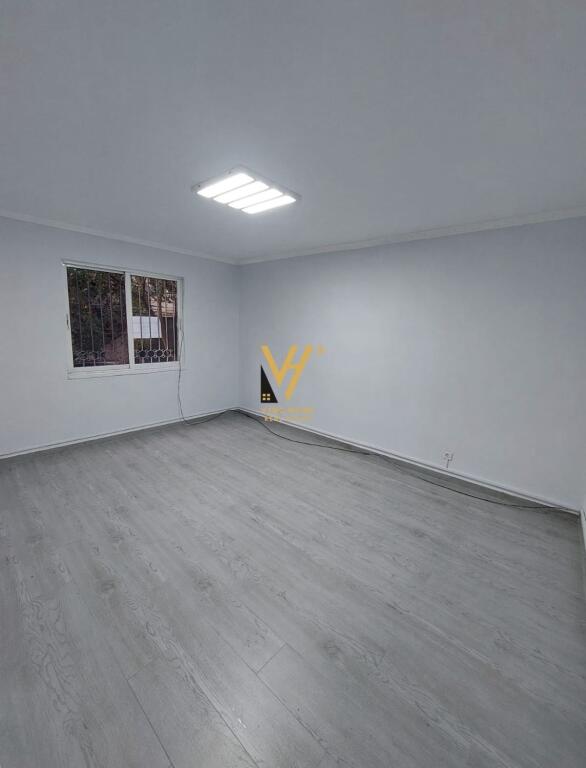BUSINESS PREMISES 100 M2 FOR RENT AT THE PALACE WITH ARROW 70,000 LEKE