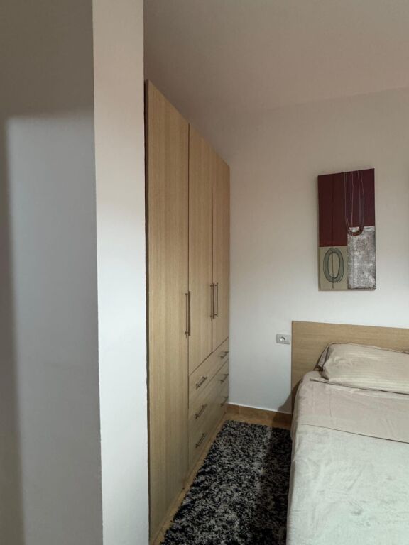 Apartament 1+1 me qera prane Ambasades Amerikane