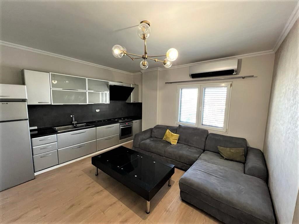 Appartamento 2+1 in vendita in Via Durazzo, vicino al Mosaico di Tirana. ID D8142A21