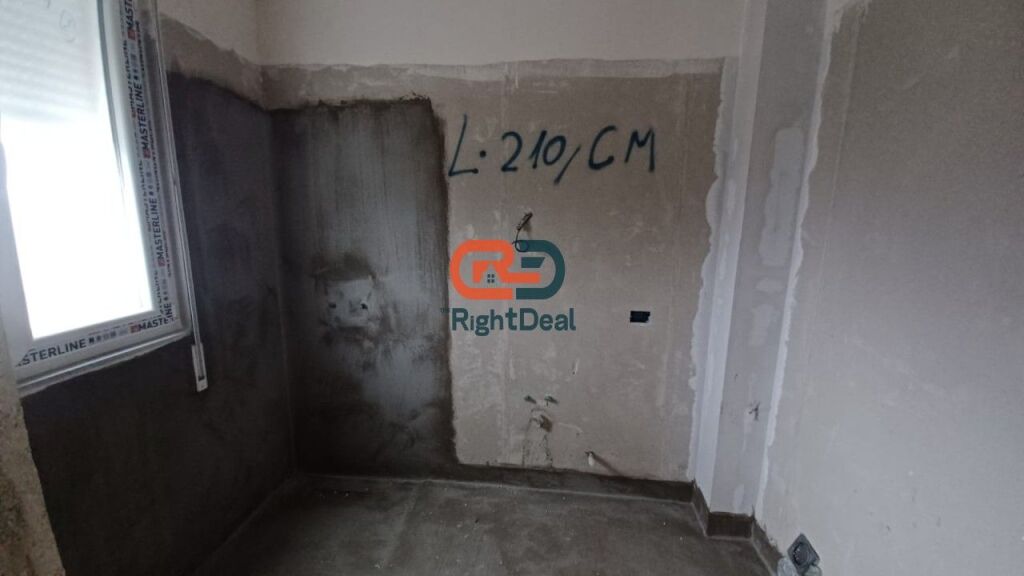 Ne Paskuqan Tek Platinium 1 ,Shitet Apartament 2+1+2 Me Planimetri Te Rregullt!!!