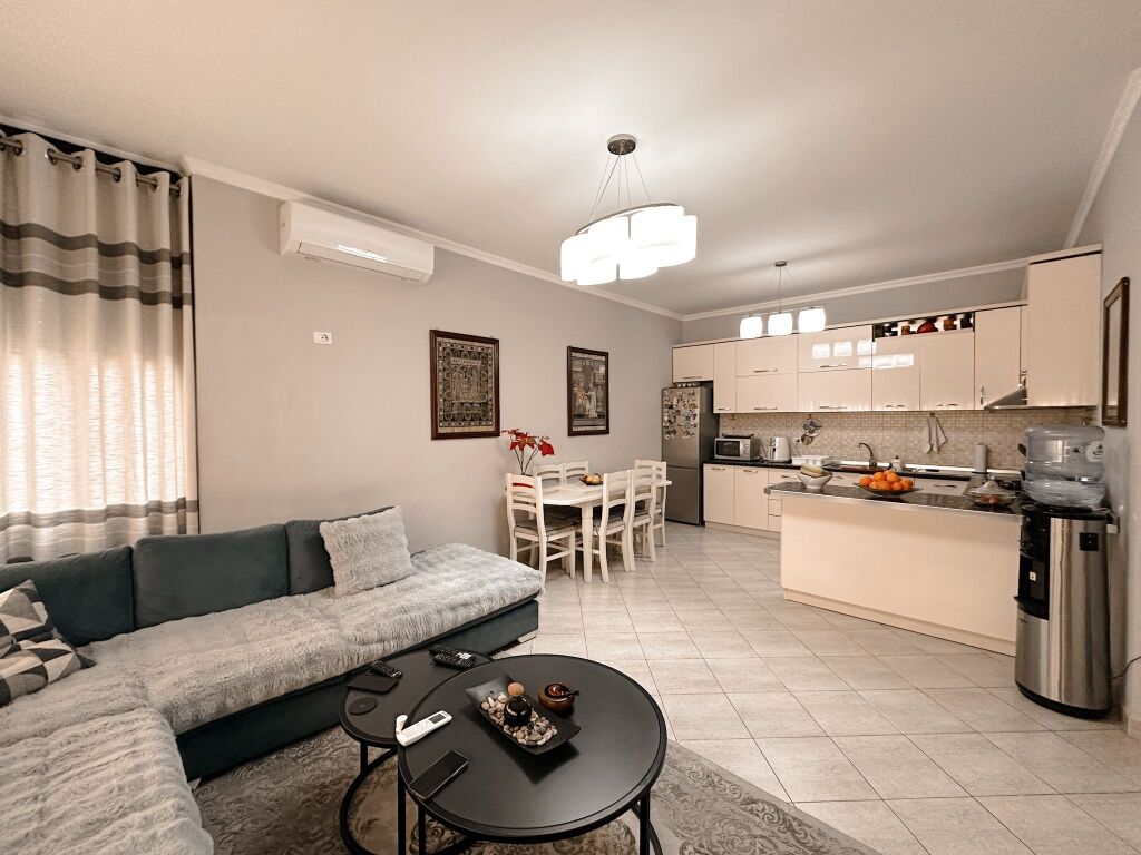 Appartamento 2+1 in vendita al Lago Secco, Tirana