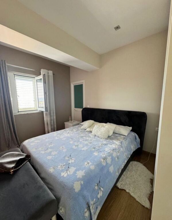 JEPET ME QIRA APARTAMENT 2+1 – PRANË ZOGUT TË ZI