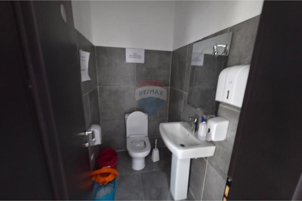 Office - For Rent - New Boulevard, Tirana