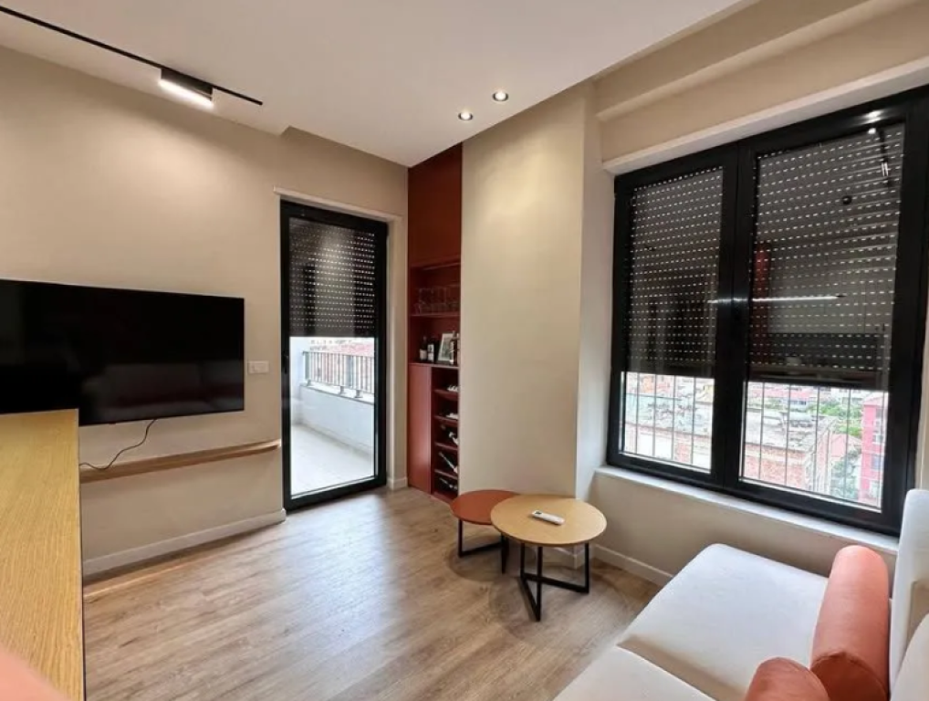 🏢 Appartamento 1+1 in Affitto – Bulevardi i Ri (Via Karl Gega)  