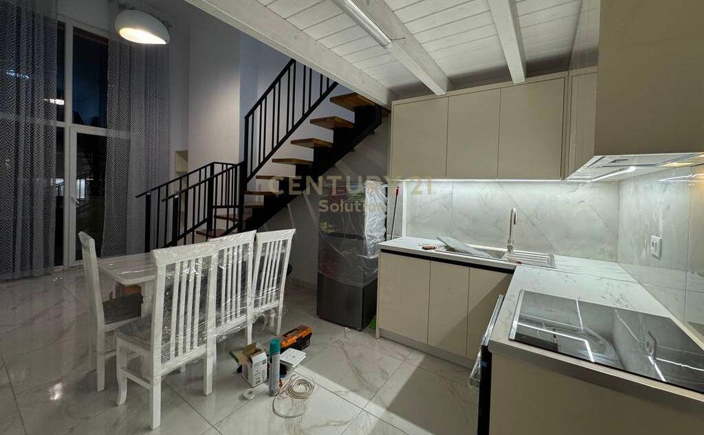 Apartament 1+1 ne forme Dupleks, prane Birra Tirana,