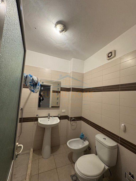 In vendita, Appartamento 1+1, Complesso Kontakt, 21 Dhjetori, Tirane