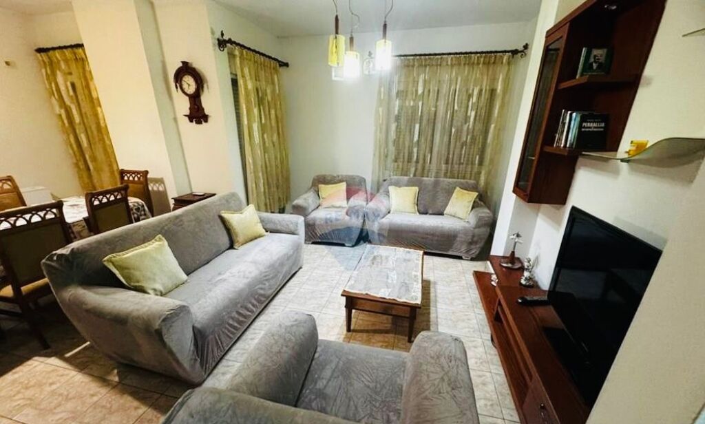 Apartment for rent 2+1, Komuna e Parisit