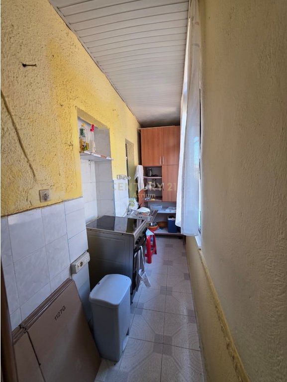 FOR RENT 2+1 APARTMENT NEAR THE SCHOOL "NIKET DARDANI"