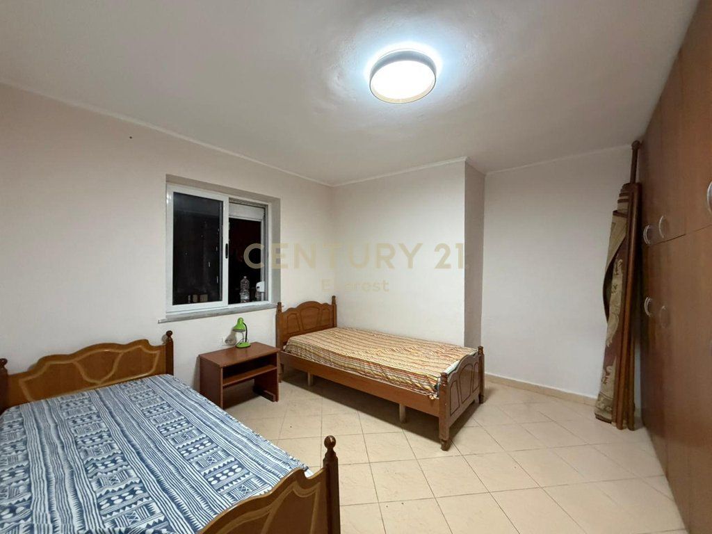 UNITED SCHOOL, WE SELL APARTMENT 1+1 !