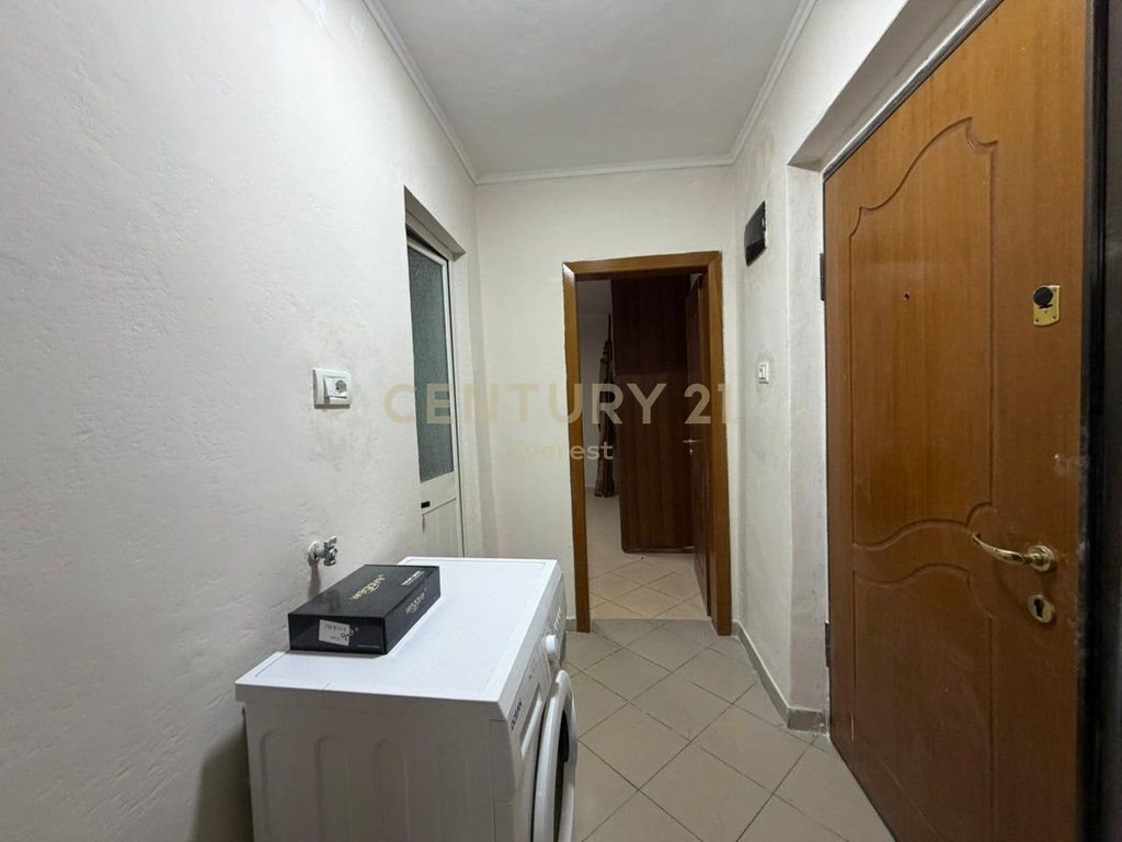 UNITED SCHOOL, WE SELL APARTMENT 1+1 !