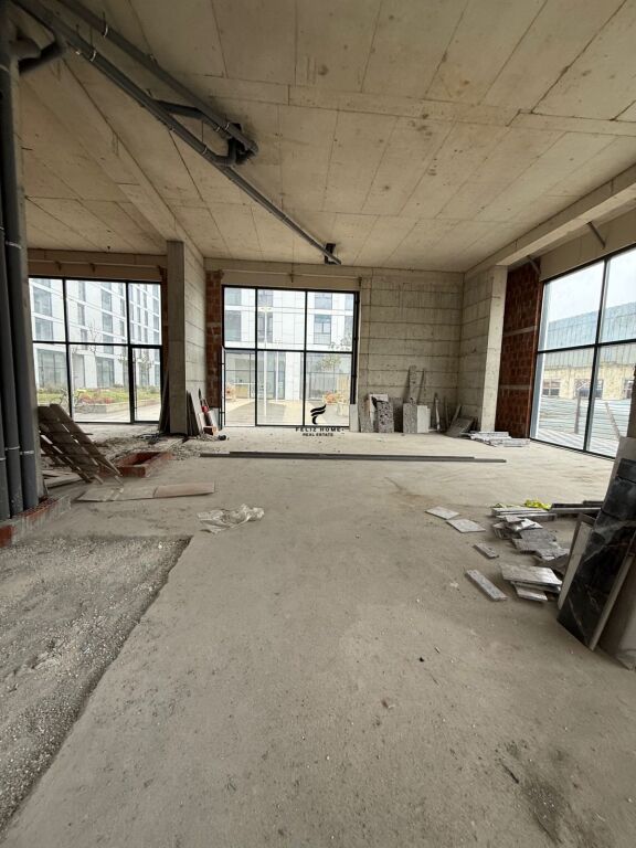 DYQAN ME QERA 786 M2 ISH DOGANA 8000 EURO