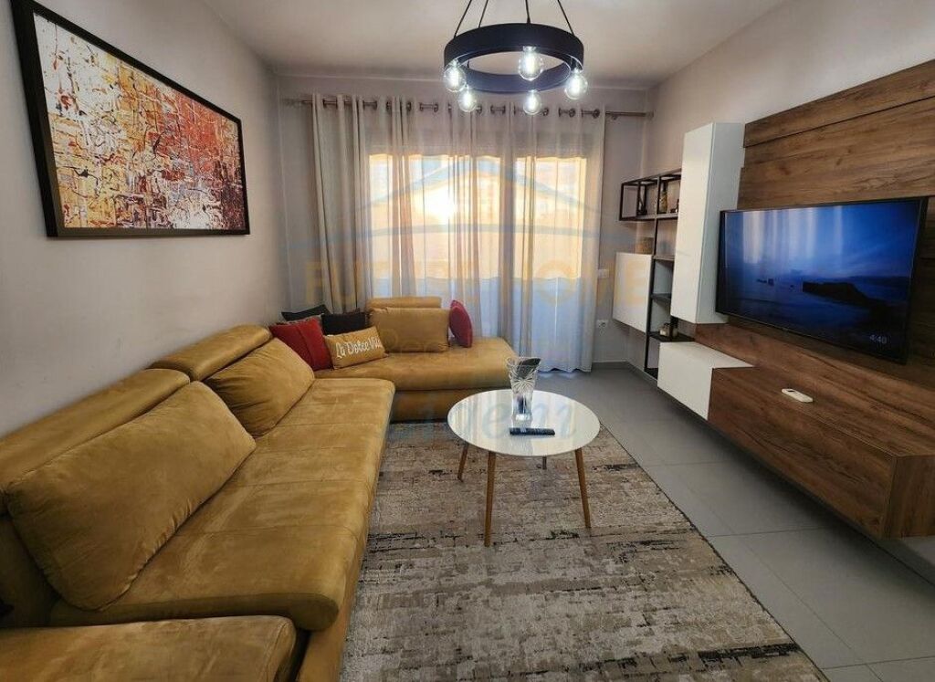 Qera, Apartament 1+1, Stadiumi Dinamo, Tirane.