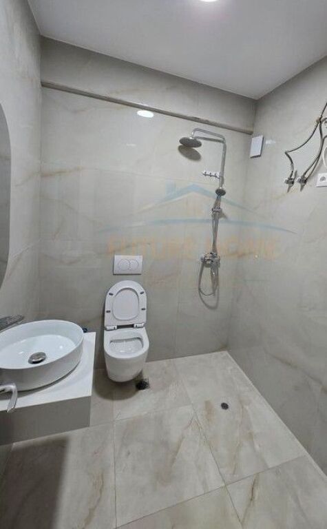 Rent, Apartment 2+1+2, Ali Demi, Tirana.