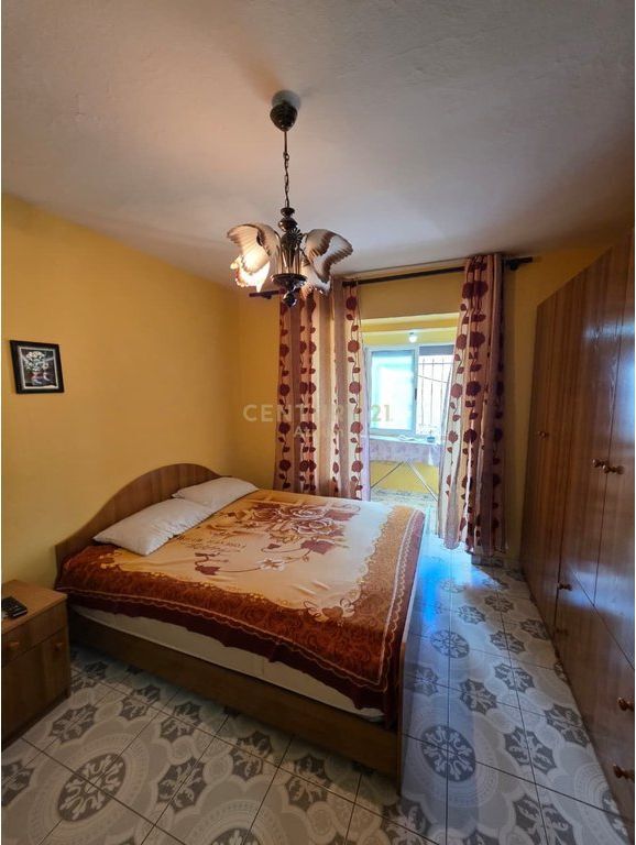 FOR RENT 2+1 APARTMENT NEAR THE SCHOOL "NIKET DARDANI"