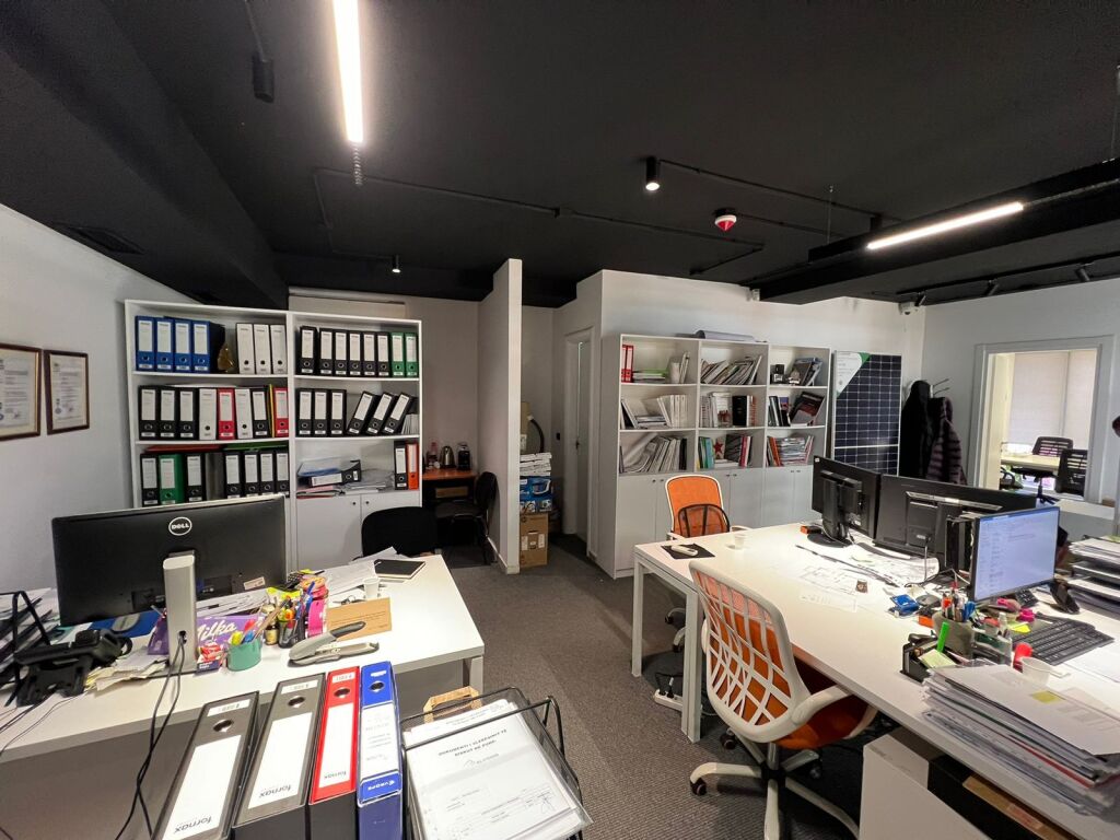 🏠 Office Space for Rent