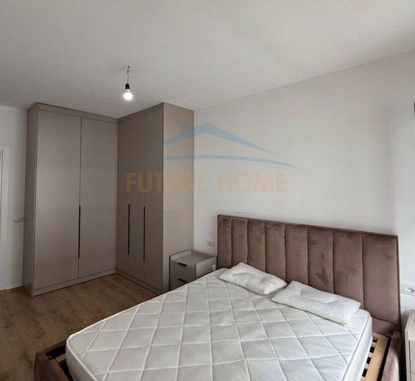 Affitto, Appartamento 2+1+Posto auto, Univers City, Tirane.