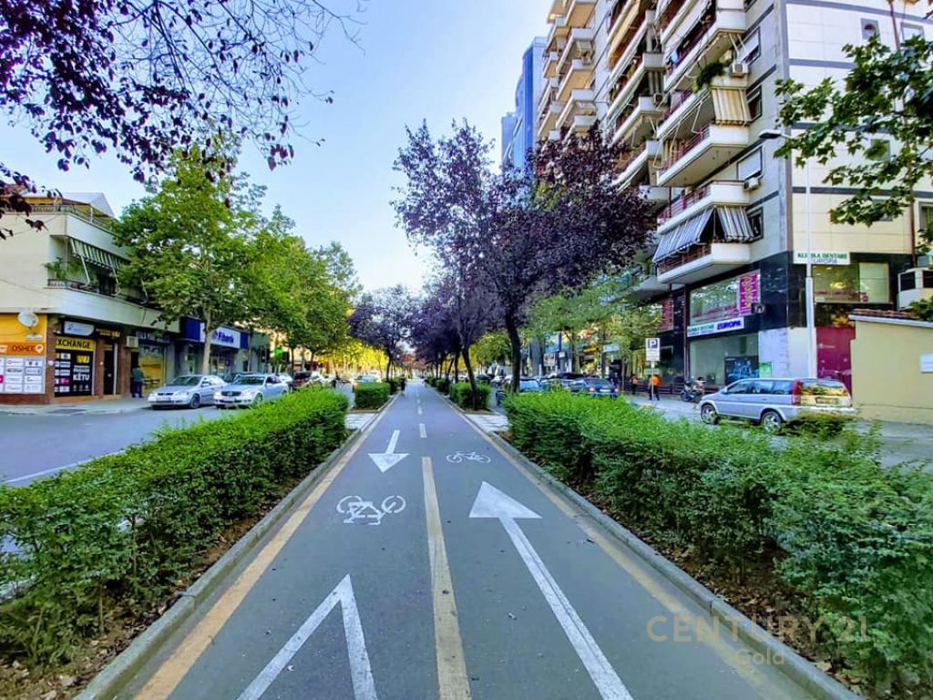 1+1 APARTMENT FOR SALE NEAR THE CENTRAL POST OFFICE! 148,500 €