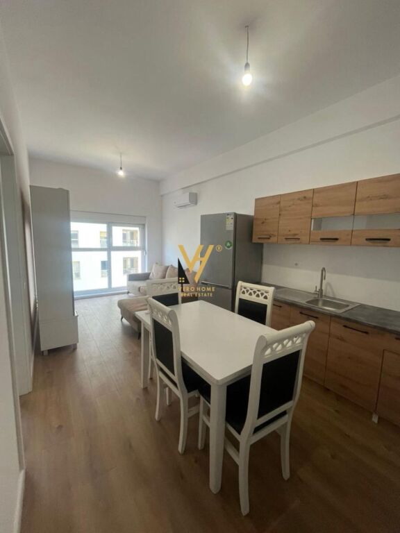 JEPET APARTAMENT 1+1+BLK ME QIRA TE KADIU, ALI DEMI 40.000 LEKE