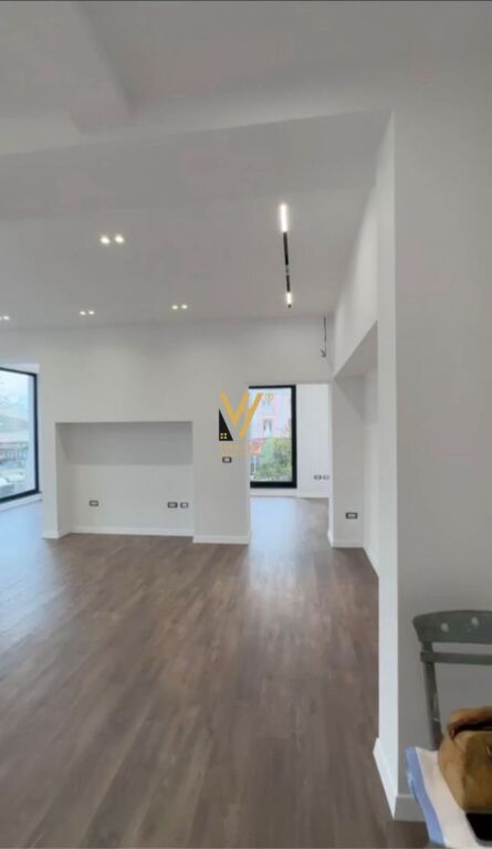 BUSINESS PREMISES 76 M2 FOR RENT AT TAIVANI 150,000 LEKE