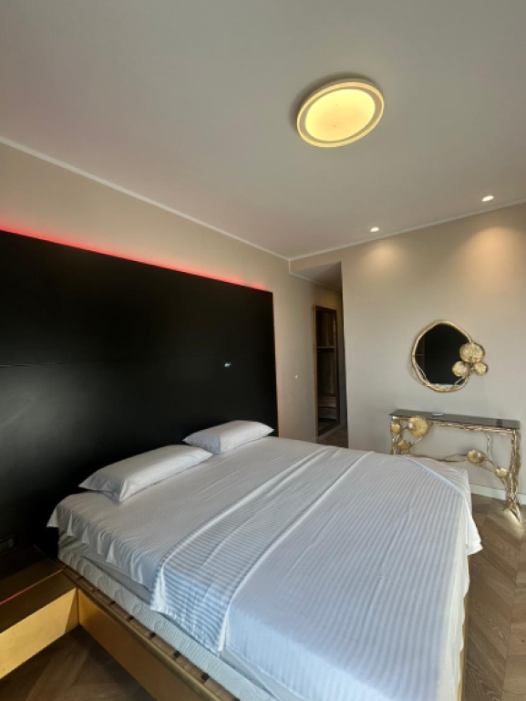💎 Shitet Apartament Luksoz 1+1 + Post Parkimi   