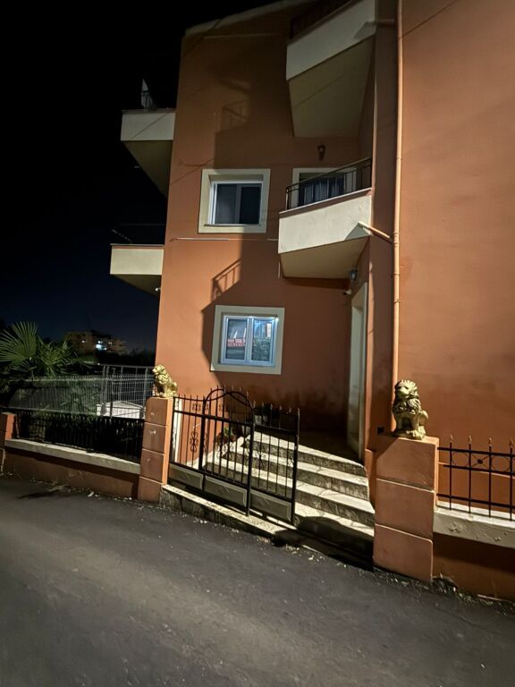 Apartament te spitali i Durresit