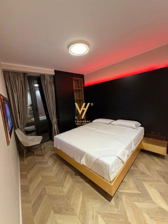JEPET APARTAMENT 1+1+BLK ME QERA TE RRUGA ELBASANIT, PARK GATE 1.300 EURO