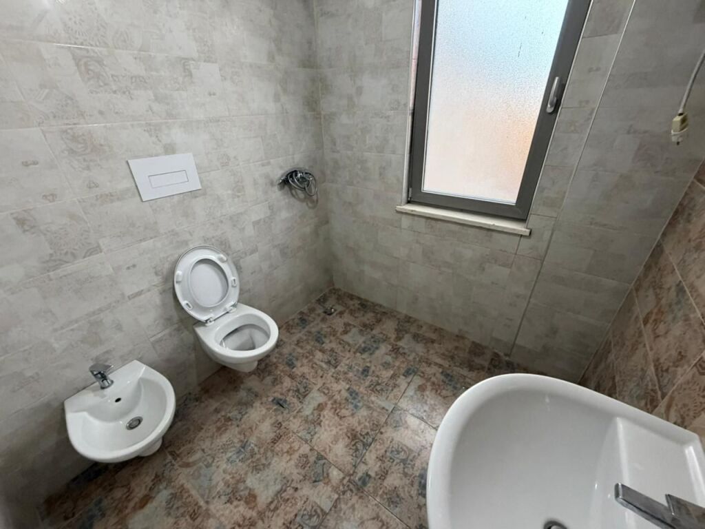 Apartament 1+1 per qira tek Tower Bridge tek Oxhaku.