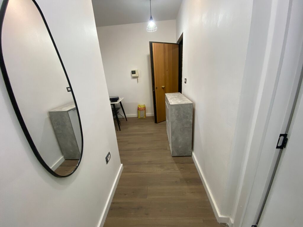 For sale 1+1, furnished with veranda, commune of Paris, 180,000 euros