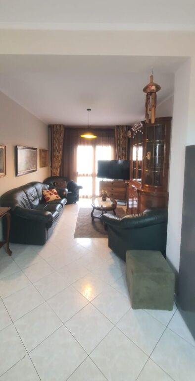 Apartament 2+1 ne kat vile Tek Fushat ne Ali Dem!