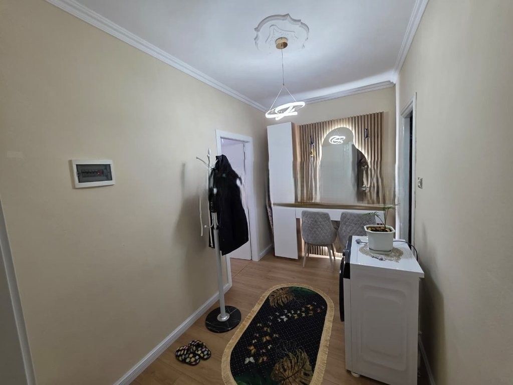 VENDESI APPARTAMENTO 1+1 NELLA ZONA DEL PORCELLANA (DIETRO U.E.T) 110,000 €