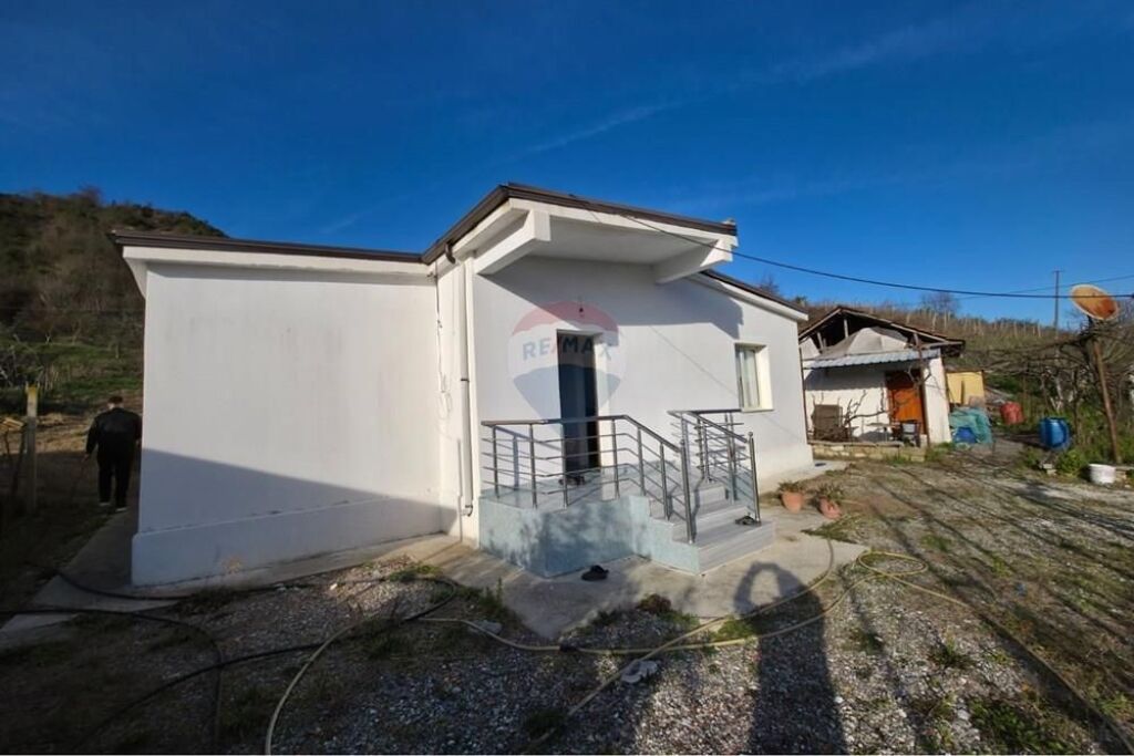 Private House for Sale in Ndroq