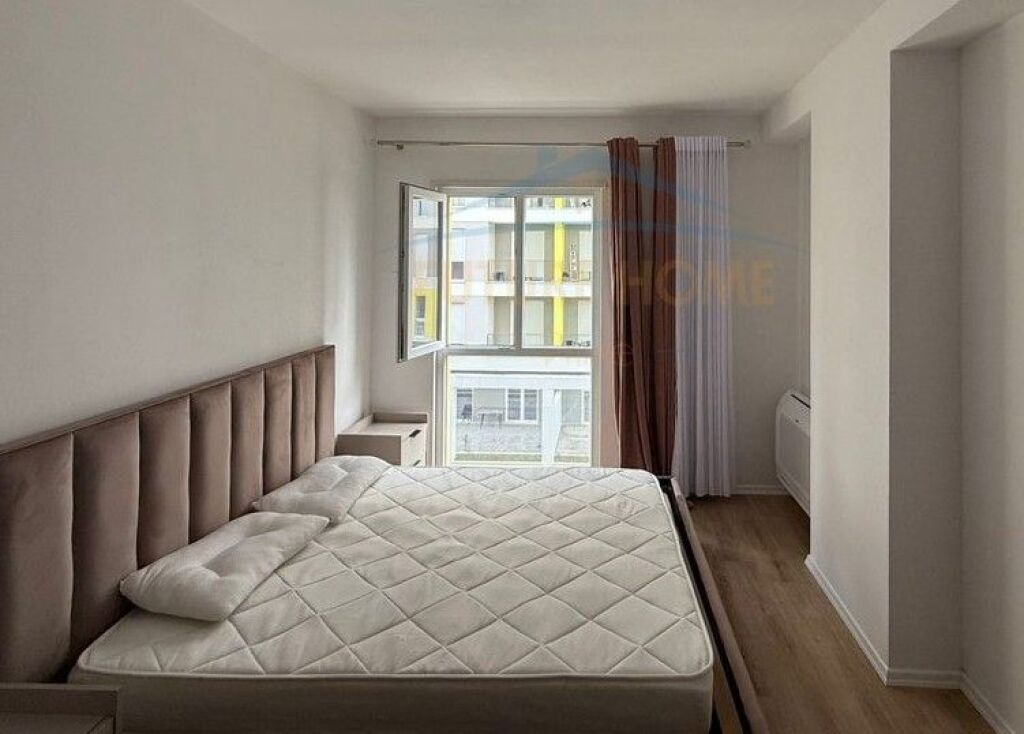 Affitto, Appartamento 2+1+Posto auto, Univers City, Tirane.