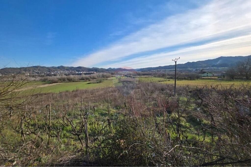 Private House for Sale in Ndroq