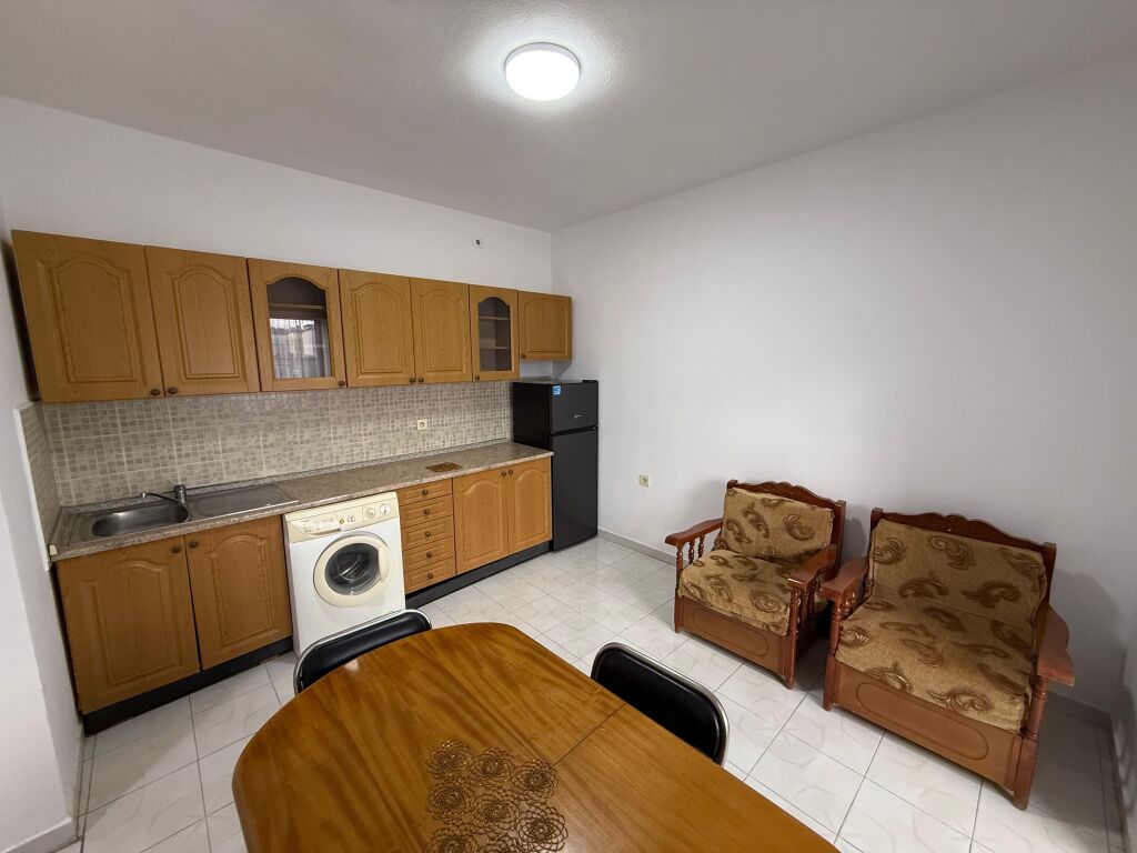 Apartament me qera 1+1 Ambasada Amerikane