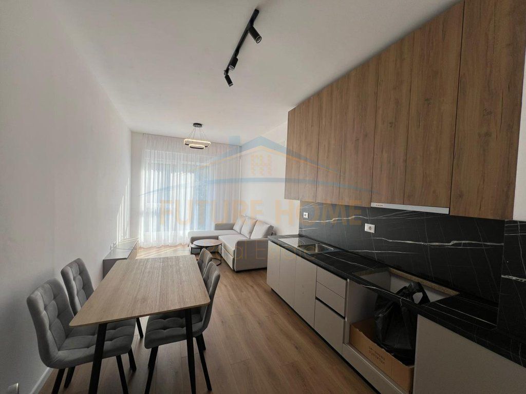 Shitet, Apartament 1+1, OXA, Fresku, Tirane.