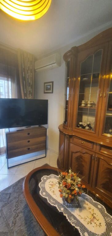 Apartament 2+1 ne kat vile Tek Fushat ne Ali Dem!