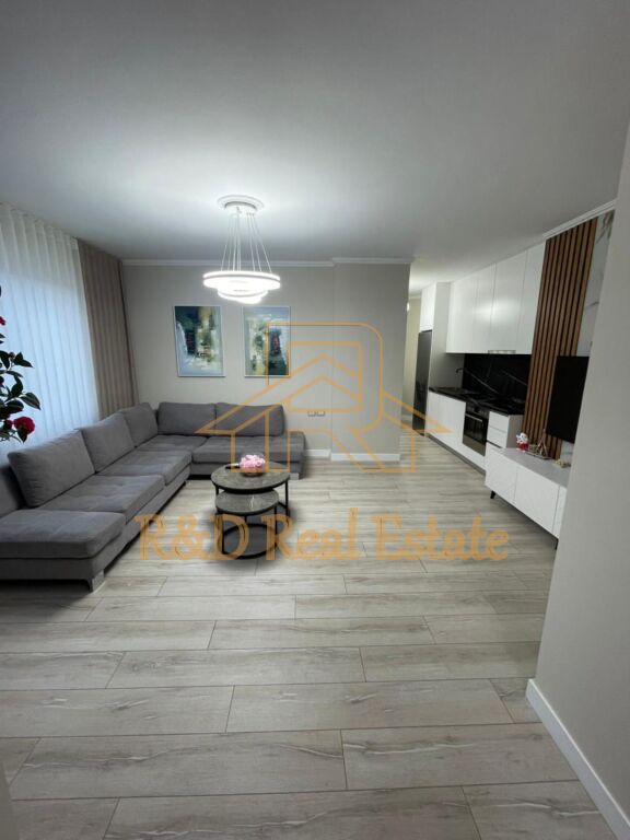 Appartamento in affitto – Via Kosovareve, edificio nuovo