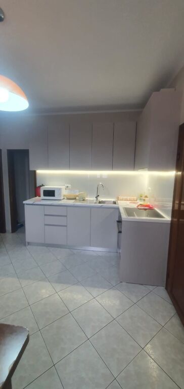 Apartament 2+1 ne kat vile Tek Fushat ne Ali Dem!