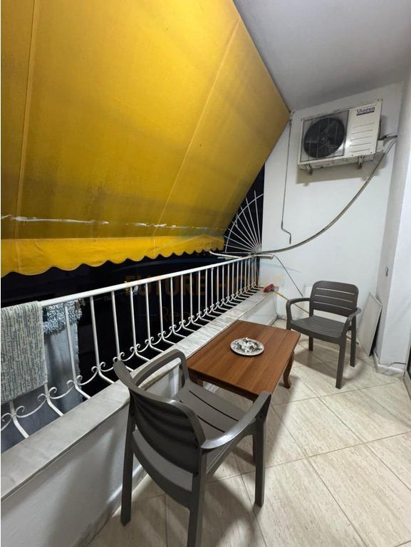 Qera, Apartament 1+1 , Rruga e Barrikadave, Tirane