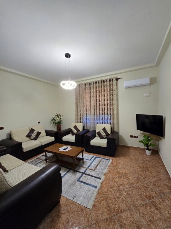 For rent entrance 1+1 at Jordan Misja St.!