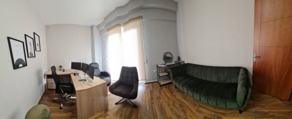 JEPET ZYRE ME QERA 140 M2 21 DHJETORI 160.000 LEKE