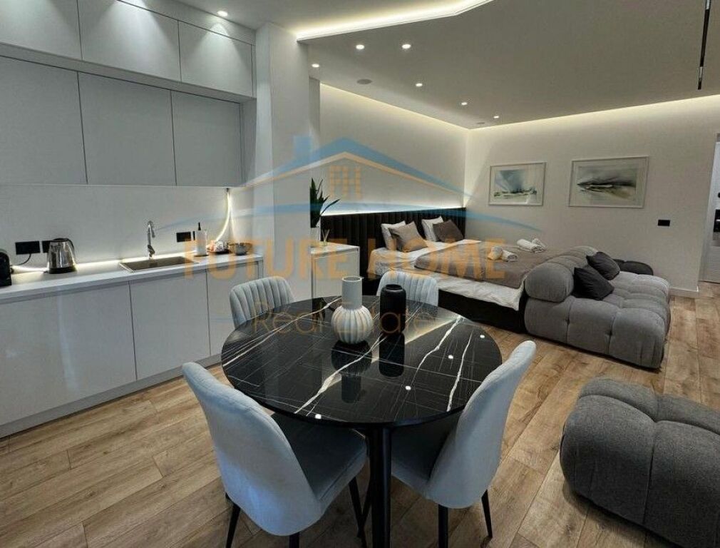 For sale, Studio Apartment, Willson Square, Tirana!!