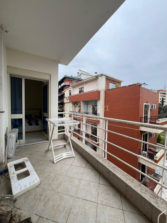 SHITET APARTAMENT TEK SHKEMBI I KAVAJES 1+1